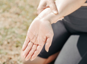 POMOZITE SEBI KAO RUSI: Prirodni melemi za bolove u zglobovima