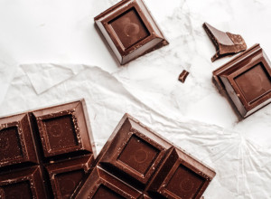 11 CAKA ZA BUSTOVANJE ZDRAVLJA: Čokolada protiv depresije, kečap za zdravo srce