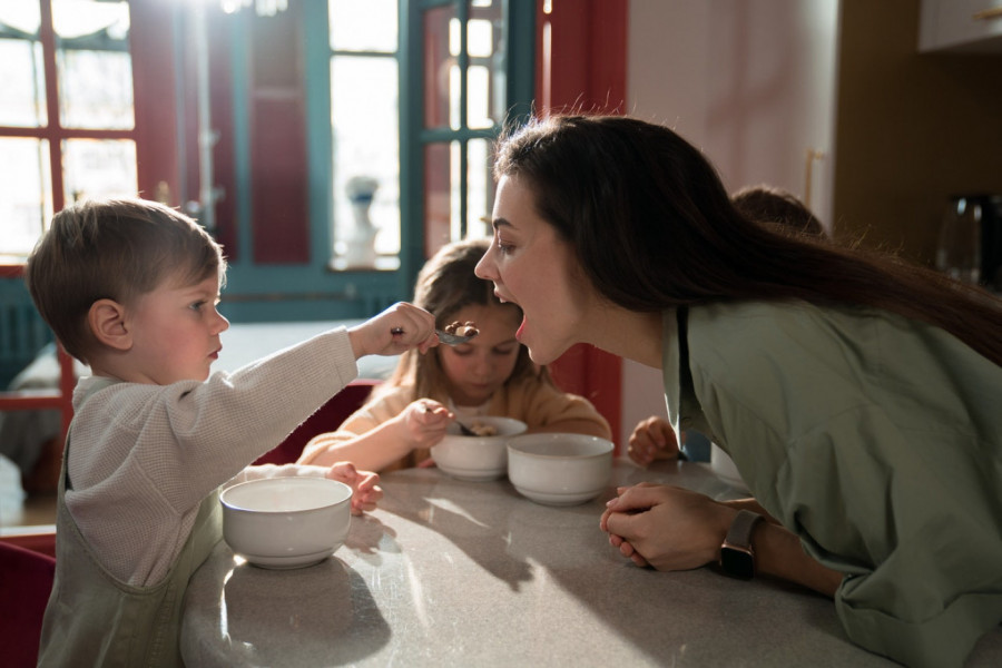MALI IZBIRLJIVCI: Kako naterati decu da se hrane zdravije?