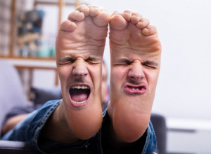 BIĆETE ŠOKIRANI: 10 tajni koje vam vaša stopala otkrivaju o vašem zdravlju!
