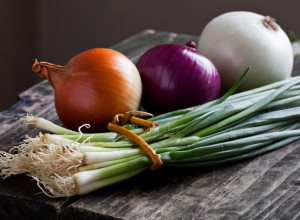 20 KORISTI PO ZDRAVLJE OD CRNOG LJUKA: Evo kako sve možete da koristite ovo povrće