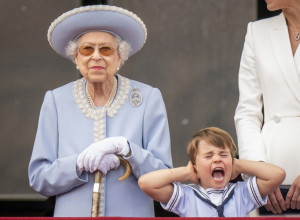PRINC LUIS zasenio kraljicu: Mališa koji je uspeo da nasmeje CEO SVET kao nekada princ Hari! (FOTO)