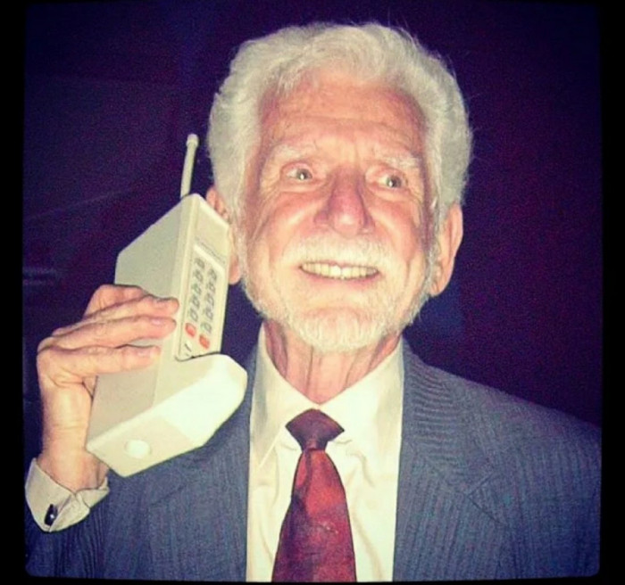 martin-kuper - Srećna