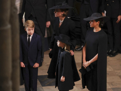 Kejt Midlton i Megan Markl su na sahrani kraljice nosile sličan set minđuša