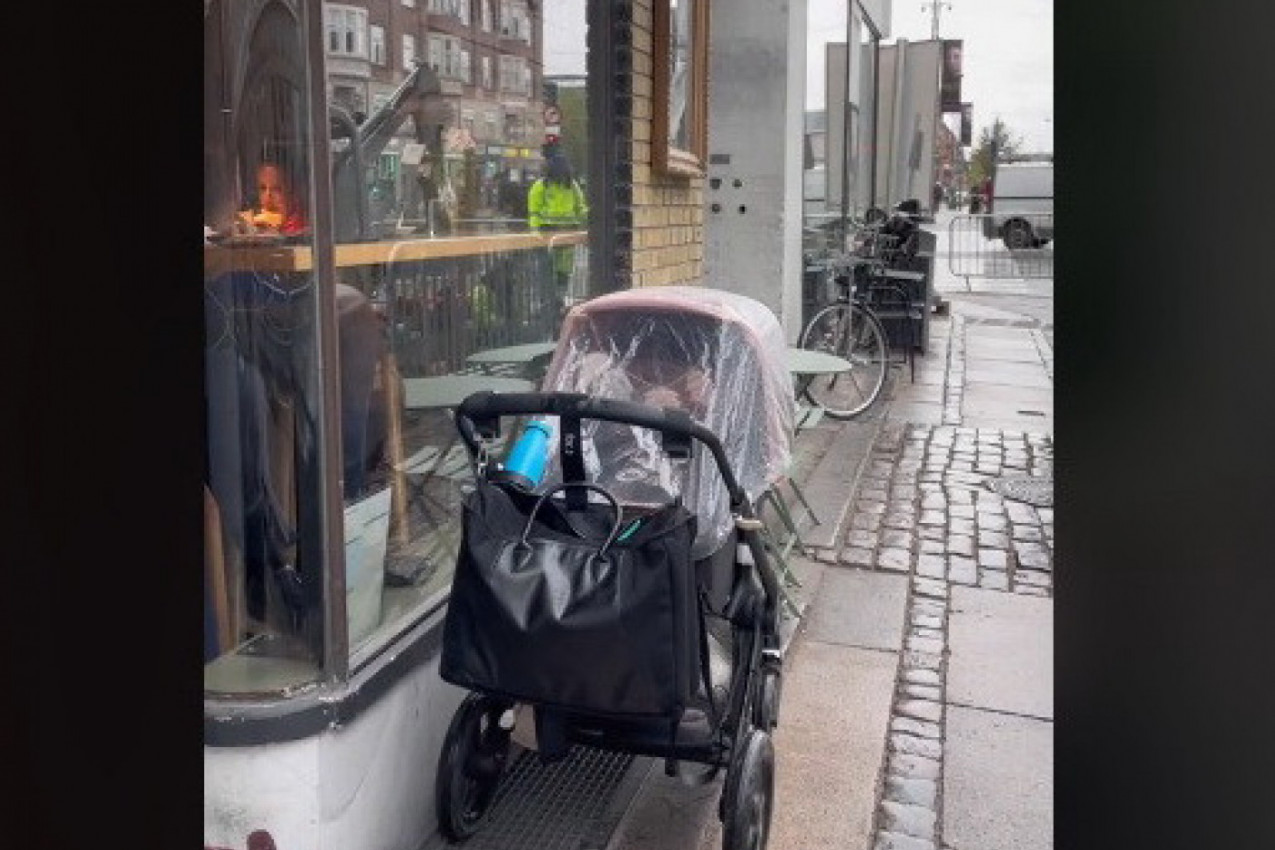 DA LI BISTE PRIMENILI OVU METODU NA SVOJOJ BEBI? U Danskoj roditelji počeli da ostavljaju decu u kolicima na otvorenom!