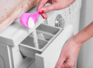 STRUČNJACI KONAČNO DALI ODGOVOR NA PITANJE: Koja je idealna količina praška za veš za svako pranje?