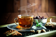 8 NAMIRNICA KOJE NIKAD NE TREBA KOMBINOVATI SA ČAJEM:  Obratite pažnju, ukoliko ovako pijete čaj možete imati ozbiljne stomačne probleme (FOTO)