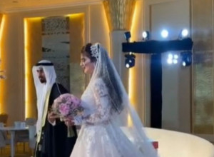 "MUŽ NA MENE TROŠI 2 MILIONA EVRA MESEČNO": Domaćica iz Dubaija se pohvalila luksuznim životom pa dočekana žestokim osudama, komentari se samo nižu (VIDEO)