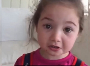 SNIMAK DEVOJČICE U SUZAMA SLAMA SRCA: Majka je bila zapanjena kad joj je ćerka objasnila zašto neće da jede meso! (VIDEO)