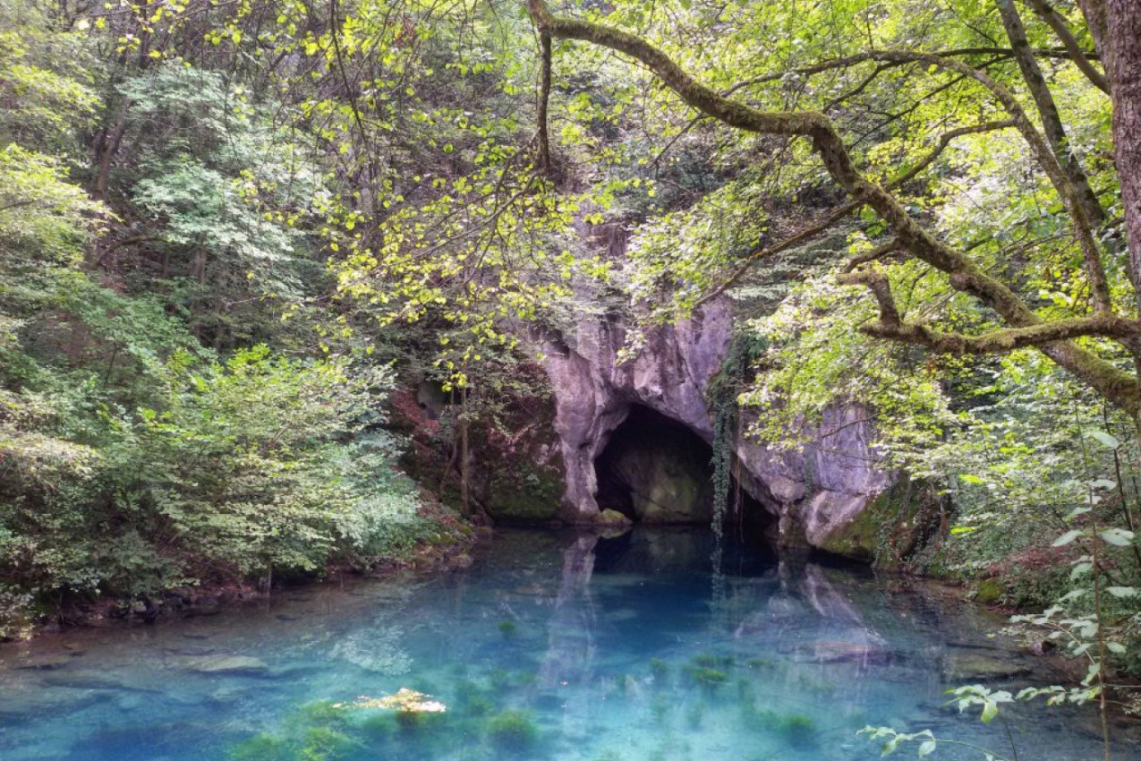 HOĆETE NA TAJLAND? MOŽE - I TO U SRBIJI! Zvuči neverovatno, ali jezero na 2 sata od Beograda pruža vam isti užitak!