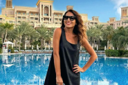 SANJA MARINKOVIĆ ZAGRMELA U MALENOM BIKINIJU U DUBAIJU: Pokazala telo, svi u neverici gledaju u popularnu voditeljku! (FOTO)