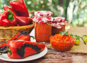 KAKO DA ODABERETE NAJBOLJU PAPRIKU ZA AJVAR? Iskusne domaćice savetuju šta PRVO morate da gledate!