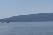 SUNČALA SAM SE GOLIŠAVA NA PLAŽI, A ONDA SAM UGLEDALA DVA TELEFONA: Snimali su me sa čamca pa je došlo do okršaja