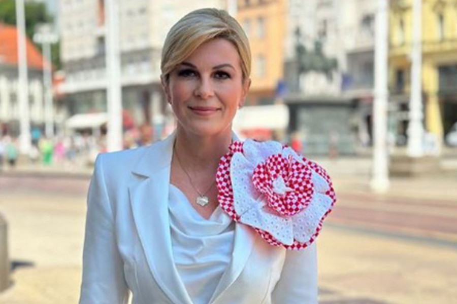 KOLINDA POKAZALA STRUK KAO U DEVOJČICE: Cela srpska plata za cipele, a tek da vidite kombinezon! (FOTO)