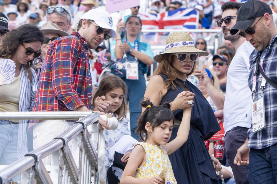 EVA MENDES SPROVODI EKSTREMNA PRAVILA U VASPITANJU DECE: Mnogi roditelji se na ovo krste, ali ona ne odustaje!