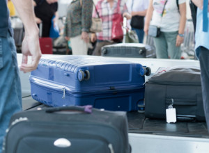 IZBEGNITE NERVNI SLOM NA AERODROMU: Šta ne smete da držite u koferu i kakvu torbu morate da izaberete?