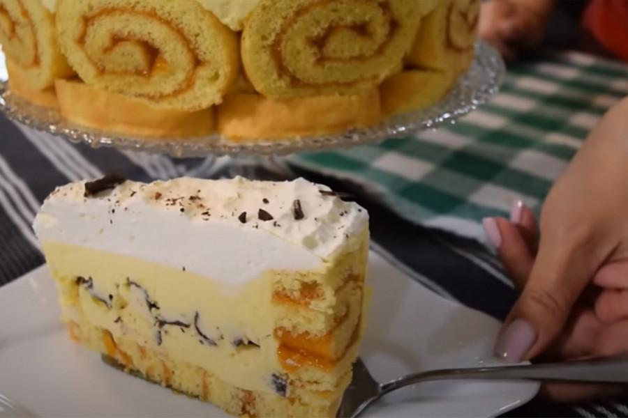 ZA 700 DINARA NAPRAVITE SLATKIŠ ZA CELU PORODICU I GOSTE: Torta od rolata za koju svi traže recept!