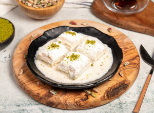 BAKLAVA SA BELOM ČOKOLADOM I MLEKOM: Neodoljiva kombinacija u koju ćete se odmah zaljubiti!