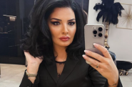 MILENA POPOVIĆ KAO IZ STUDENTSKIH DANA: Objavila selfi kom se niko nije nadao, grmi u pripijenoj košulju, a svi gledaj u ovaj detalj na stomaku (FOTO)