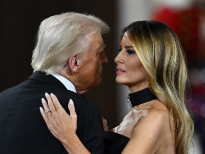 Melanija i Donald plešu