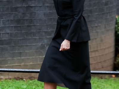 Nedavno je napadana u medijima jer usred rata unajmljuje stilistu