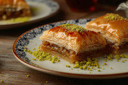 NAJSOČNIJA POSLASTICA I TOKOM POSTA: Njeno visočanstvo - kraljica baklava, sada svima dostupna uz lak recept!