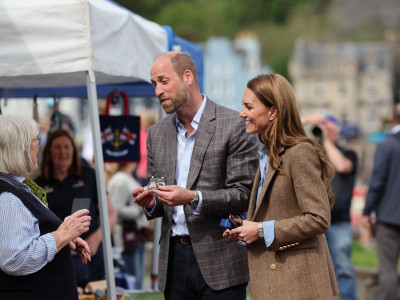 Kejt je s princem Vilijamom u obilasku dva ostrva u Škotskoj, gde su oduševili građane