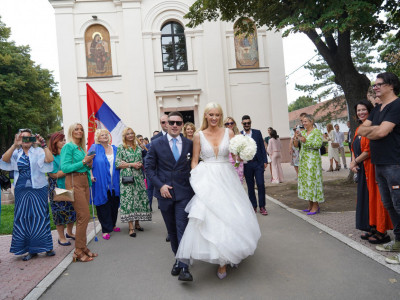 Anja Mit blistala u venčanici