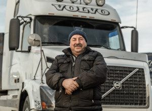 JOVICA IZ KRUŠEVCA JE GODINAMA VOZIO KAMION DA PREHRANI PORODICU: Kada je saznao na šta njegova žena troši pare ostao je slomljen od besa