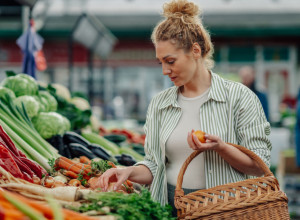 OVO POVRĆE JE RIZNICA ZDRAVLJA: Spašava srce, snižava pritisak, reguliše holesterol, a tek da vidite koliko ima vitamina!