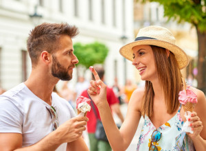 KAKO DA ZAVEDETE SVAKI HOROSKOPSKI ZNAK, NJIHOV OMILJENI SLATKIŠ JE KLJUČAN: Ko je lud za čokoladom, a za koga su jagode sa šlagom najbolje