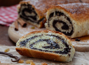 NAJBOLJI RECEPT ZA ŠTRUDLU SA MAKOM I KREMOM OD VANILE: Prepuna fila, a ostaje mekana i 2 dana kasnije