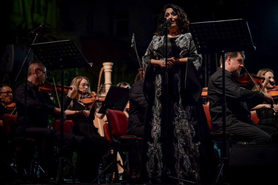 U petak, 30. maja, Opera SNP-a održaće Gala koncert u novosadskoj Sinagogi sa početkom od 20.00 pod dirigentskom palicom Mikice Jevtića.