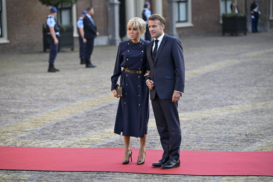 Brižit i Emanuel Makron ponovo modno usklađeni