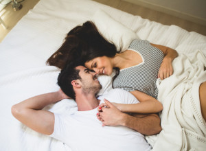 ŠTA BISTE VOLELI DA RADITE U KREVETU? Evo koja je najčešća intimna fantazija - i ne, ovom se niste nadali