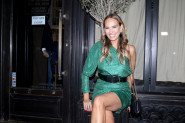 MARIJANA MATEUS PROŠETALA ULTRAMINI HALJINU: Niko ne zna u šta pre da gleda - izgleda nikad bolje, a sve zahvaljujući ovome! (FOTO)