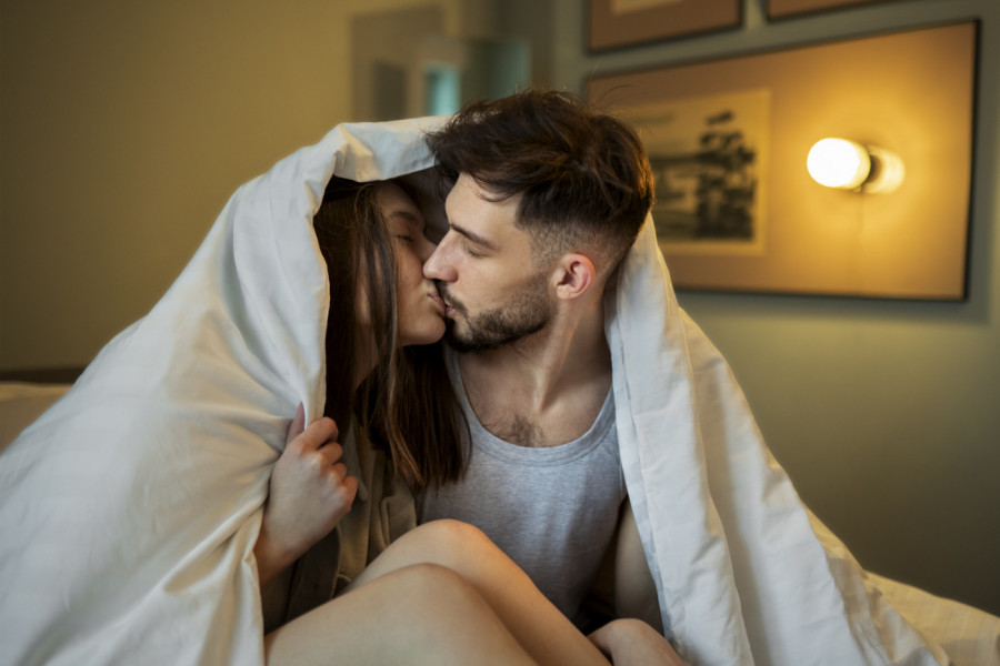 TERAPEUTKINJA ZA INTIMNE ODNOSE OTKRIVA: Mnogi sve pogrešno rade tokom predigre!