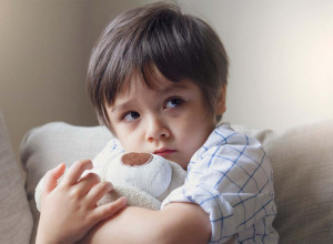 DA LI STE BILI EMOCIONALNO ZANEMARIVANI U DETINJSTVU? Evo kako da prepoznate zapostavljeno dete u sebi