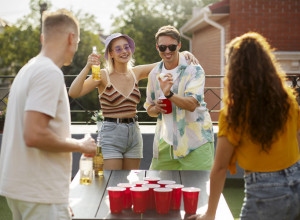 KAKO KONZUMIRANJE ALKOHOLA ČAK I U MALIM KOLIČINAMA UTIČE NA ZDRAVLJE: Nije samo jetra ugrožena, posledice su tu i 24 sata kasnije