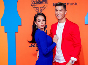 KONAČNO! POSLE 8 GODINA VEZE VERILI SE RONALDO I GEORGINA: Nećete verovati koliko košta ogroman dijamant na ruci partnerke čuvenog fudbalera! (FOTO)