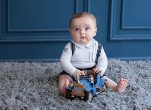 MAMA JE ODVELA BEBU U BUTIK: Kada je ugledao OVO, nije mogao da se obuzda, zbog ovog dečaka na mrežama se diglo milion ljudi (VIDEO)