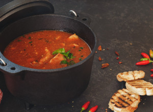 NAJBOLJI RECEPT ZA RIBLJU ČORBU: Okuplja porodicu i prijatelje, a miriše na tradiciju!