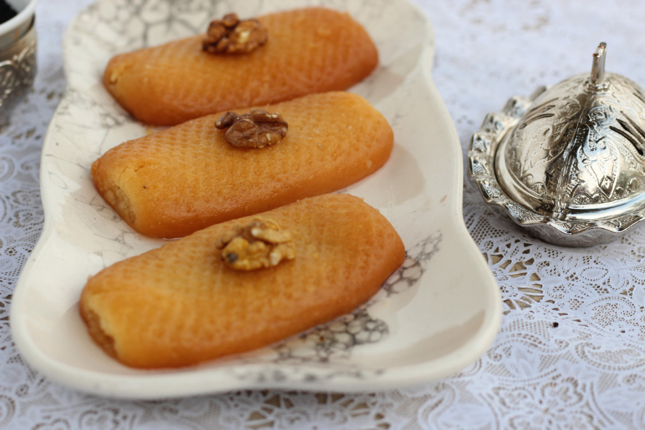 JEDINI PRAVI I ORIGINALNI RECEPT ZA URMAŠICE: Sočne i slatke kao med, nemoguće im je odoleti!
