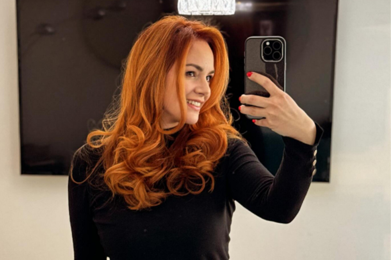 Voditeljka KATARINA KORŠA o najtežim trenucima posle porođaja: "Pogledala sam se u ogledalo i osećala loše u svojoj koži" Voditeljka KATARINA KORŠA o najtežim trenucima posle porođaja: "Pogledala sam se u ogledalo i osećala loše u svojoj koži"