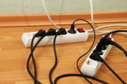 Električar upozorava: Ove uređaje NIKADA ne smete da uključujete u produžni kabl, to može da bude OPASNO!