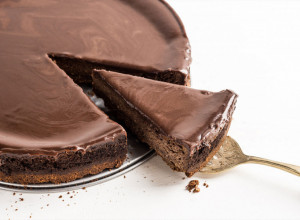 ČOKOLADNA TORTA BEZ PEČENJA je sve što vam je potrebno posle nedeljnog ručka