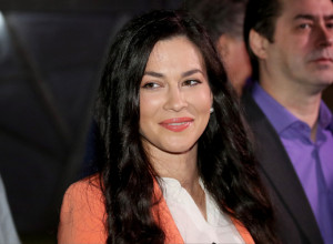 MARIJA PETRONIJEVIĆ rodila je treće dete u 39. godini, a izgleda da na tom broju nema nameru da se zaustavi!