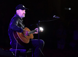 VLATKO STEFANOVSKI: VIRTUOZ NA GITARI  11. DECEMBRA U MTS DVORANI SVIRAĆE ZAJEDNO SA GOSTIMA