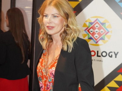 Decenijama je verna plavoj kosi po kojoj je prepoznatljiva