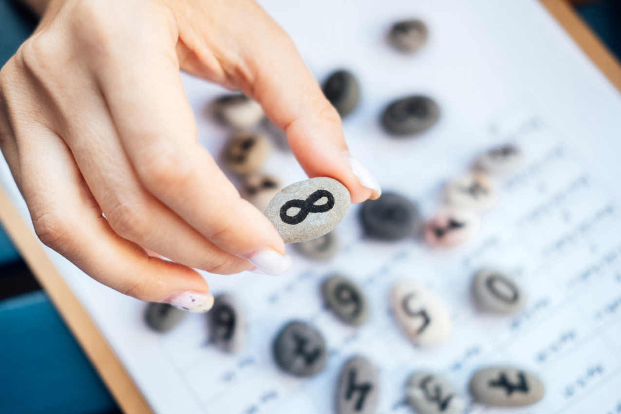 Poslednji broj GODINE ROĐENJA okriva vašu subinu: Numerolozi tvrde da upravo on određuje sve!